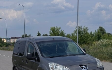 Peugeot Partner II рестайлинг 2, 2009 год, 660 000 рублей, 8 фотография