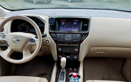 Nissan Pathfinder, 2014 год, 16 фотография