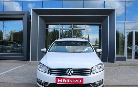 Volkswagen Passat B7, 2012 год, 1 330 000 рублей, 2 фотография