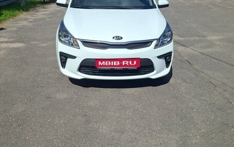 KIA Rio IV, 2019 год, 1 400 000 рублей, 3 фотография