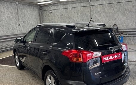 Toyota RAV4, 2013 год, 1 970 000 рублей, 10 фотография