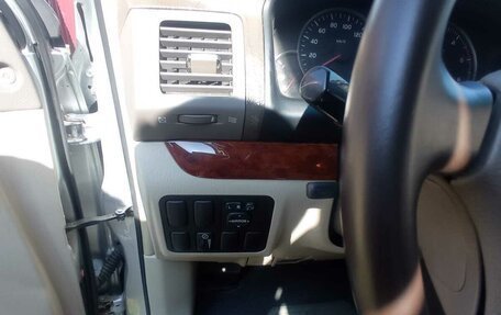 Toyota Land Cruiser Prado 120 рестайлинг, 2007 год, 1 350 000 рублей, 20 фотография