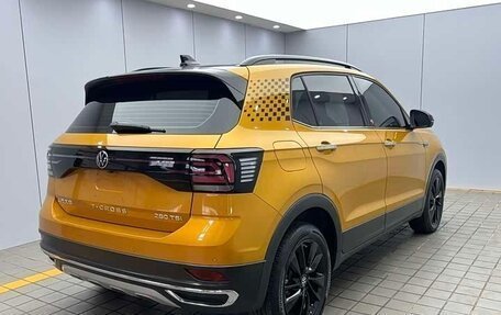 Volkswagen T-Cross I, 2022 год, 1 730 008 рублей, 4 фотография