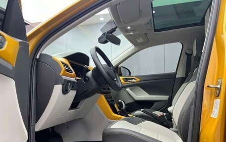 Volkswagen T-Cross I, 2022 год, 1 730 008 рублей, 8 фотография