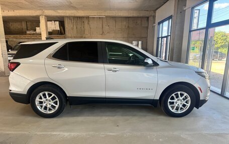 Chevrolet Equinox III, 2022 год, 2 500 000 рублей, 4 фотография