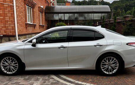 Toyota Camry, 2018 год, 2 490 000 рублей, 6 фотография