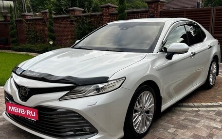 Toyota Camry, 2018 год, 2 490 000 рублей, 2 фотография