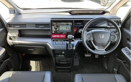 Honda Stepwgn IV, 2021 год, 1 960 000 рублей, 11 фотография