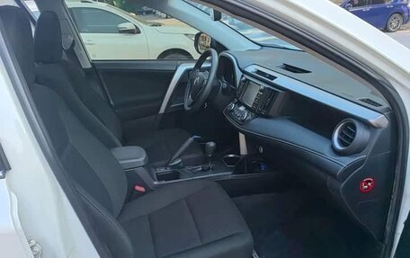 Toyota RAV4, 2019 год, 2 050 000 рублей, 6 фотография