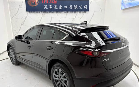Mazda CX-4, 2023 год, 2 070 000 рублей, 4 фотография