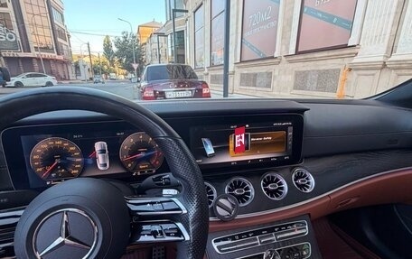 Mercedes-Benz E-Класс, 2017 год, 3 500 000 рублей, 12 фотография