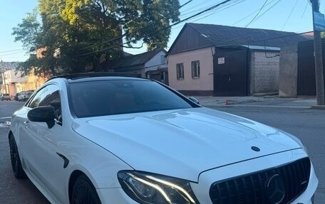 Mercedes-Benz E-Класс, 2017 год, 3 500 000 рублей, 4 фотография