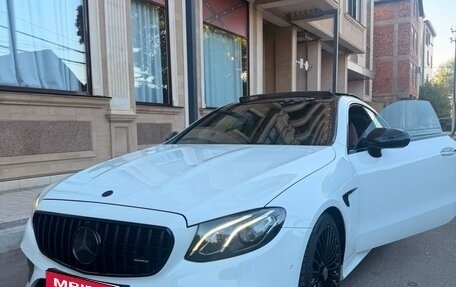 Mercedes-Benz E-Класс, 2017 год, 3 500 000 рублей, 3 фотография