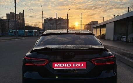 Toyota Camry, 2023 год, 3 700 000 рублей, 2 фотография