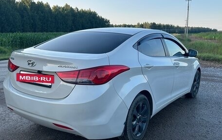 Hyundai Elantra V, 2012 год, 850 000 рублей, 5 фотография