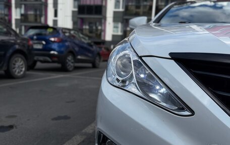 Hyundai Sonata VI, 2010 год, 800 000 рублей, 2 фотография