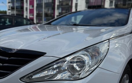 Hyundai Sonata VI, 2010 год, 800 000 рублей, 3 фотография