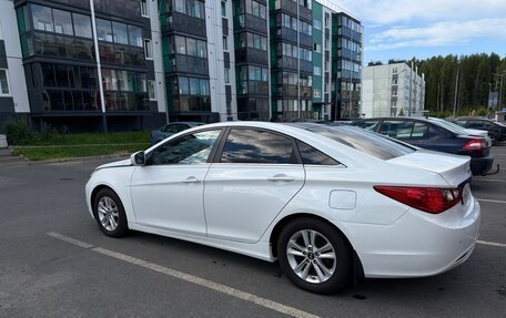 Hyundai Sonata VI, 2010 год, 800 000 рублей, 10 фотография
