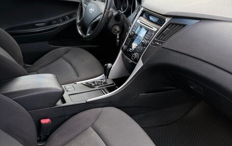 Hyundai Sonata VI, 2010 год, 800 000 рублей, 15 фотография