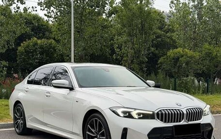 BMW 3 серия, 2023 год, 2 700 000 рублей, 1 фотография