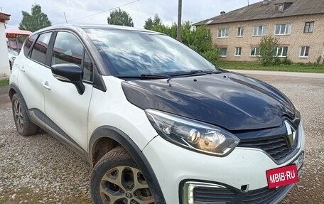 Renault Kaptur I рестайлинг, 2017 год, 745 000 рублей, 2 фотография