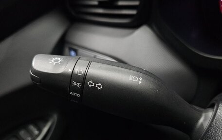 Hyundai Veloster II, 2018 год, 1 285 000 рублей, 15 фотография