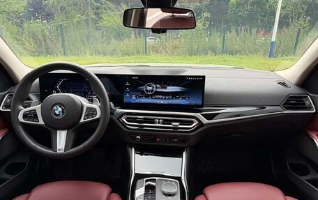 BMW 3 серия, 2023 год, 2 700 000 рублей, 9 фотография