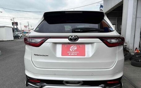 Toyota Harrier, 2017 год, 2 320 000 рублей, 4 фотография
