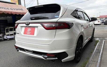 Toyota Harrier, 2017 год, 2 320 000 рублей, 3 фотография