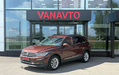 Volkswagen Tiguan II, 2021 год, 2 835 000 рублей, 1 фотография