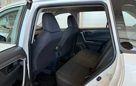 Toyota RAV4, 2025 год, 3 699 900 рублей, 18 фотография