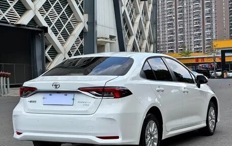 Toyota Corolla, 2023 год, 1 350 000 рублей, 4 фотография