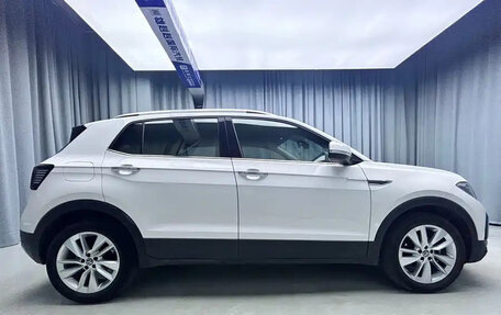 Volkswagen T-Cross I, 2022 год, 1 700 000 рублей, 8 фотография