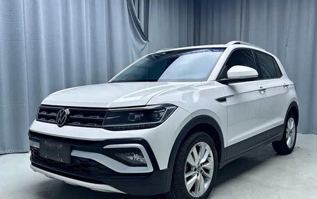 Volkswagen T-Cross I, 2022 год, 1 700 000 рублей, 3 фотография