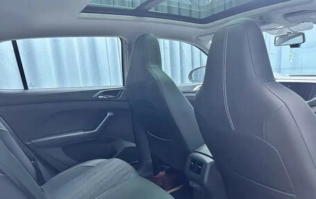Volkswagen T-Cross I, 2022 год, 1 700 000 рублей, 14 фотография