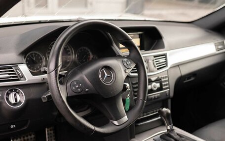 Mercedes-Benz E-Класс, 2011 год, 1 210 000 рублей, 17 фотография
