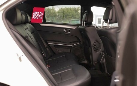Mercedes-Benz E-Класс, 2011 год, 1 210 000 рублей, 24 фотография