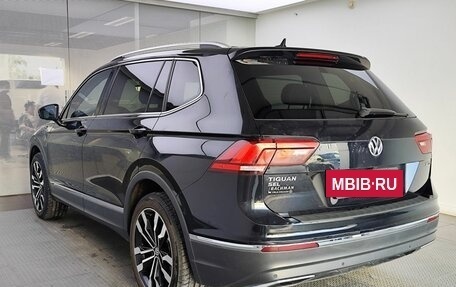 Volkswagen Tiguan II, 2019 год, 2 785 000 рублей, 8 фотография