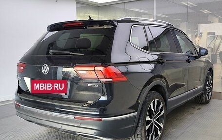 Volkswagen Tiguan II, 2019 год, 2 785 000 рублей, 6 фотография