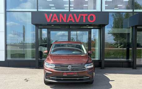 Volkswagen Tiguan II, 2021 год, 2 835 000 рублей, 8 фотография