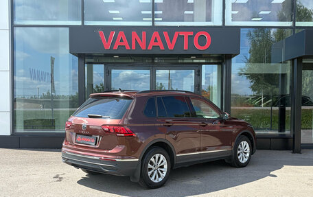 Volkswagen Tiguan II, 2021 год, 2 835 000 рублей, 5 фотография