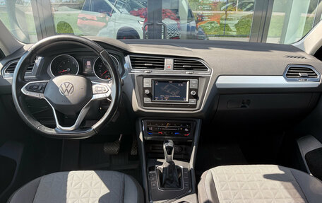 Volkswagen Tiguan II, 2021 год, 2 835 000 рублей, 10 фотография