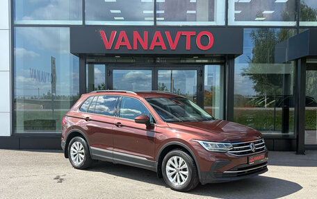 Volkswagen Tiguan II, 2021 год, 2 835 000 рублей, 7 фотография