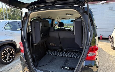 Honda Freed I, 2010 год, 700 000 рублей, 13 фотография