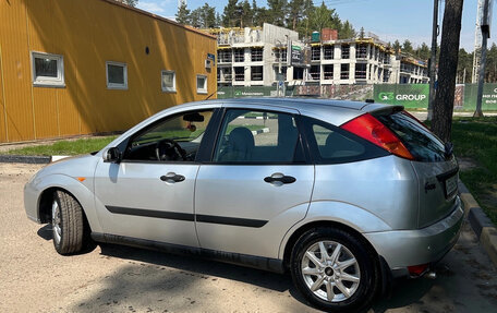 Ford Focus IV, 2001 год, 350 000 рублей, 3 фотография