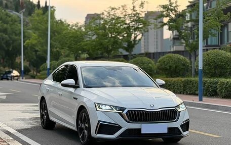Skoda Octavia IV, 2021 год, 1 970 000 рублей, 3 фотография