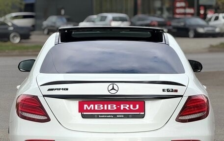 Mercedes-Benz E-Класс, 2016 год, 3 200 000 рублей, 8 фотография