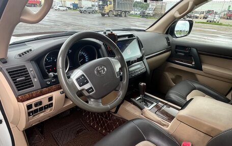 Toyota Land Cruiser 200, 2013 год, 4 500 000 рублей, 8 фотография