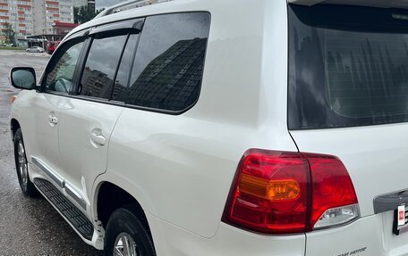 Toyota Land Cruiser 200, 2013 год, 4 500 000 рублей, 6 фотография
