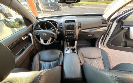 KIA Sorento II рестайлинг, 2011 год, 1 700 000 рублей, 23 фотография